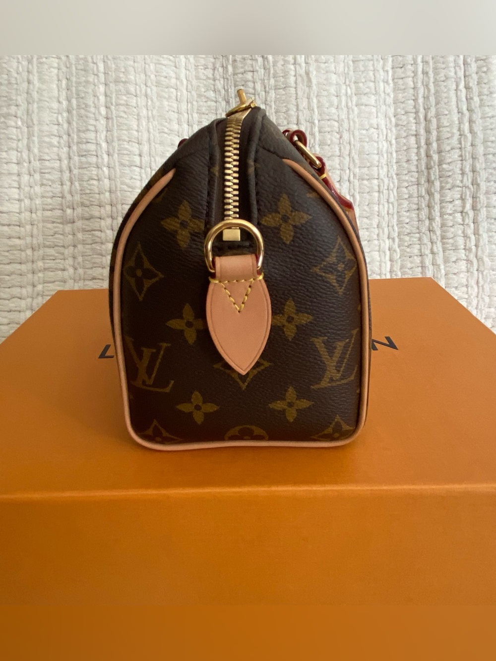 Louis Vuitton Speedy 20 Monogram Canvas Crossbody Bag Vachetta Strap Insert Box - Picture 9 of 16